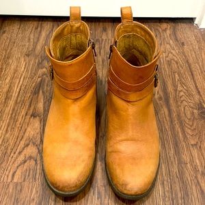 Clarks booties. Size 7